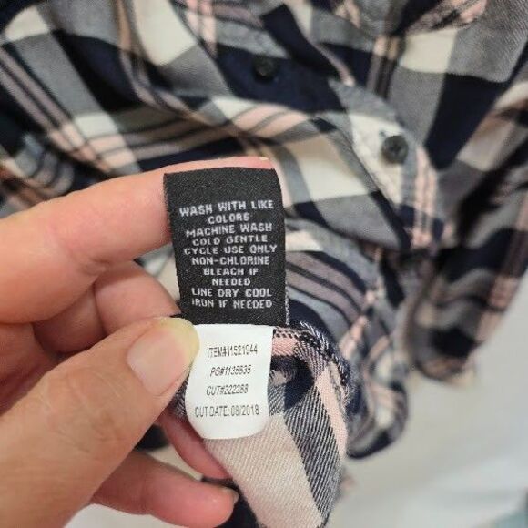 Torrid Shirt Plus Size 4 4X Blue Pink Plaid Rayon Button Front Long Sleeve Soft - Picture 9 of 10